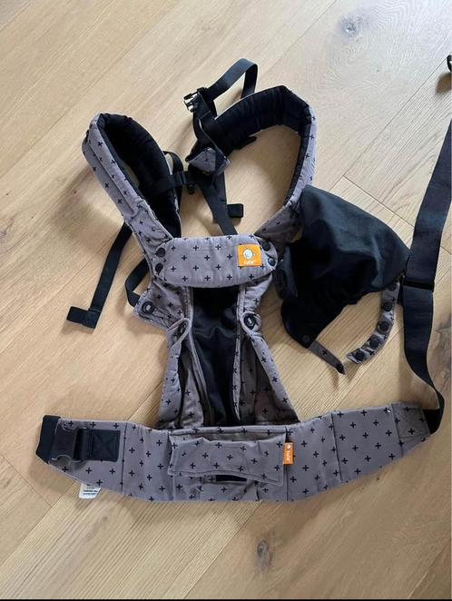 Tula draagzak, Kinderen en Baby's, Babydragers en Draagdoeken, Zo goed als nieuw, Draagzak, Buik of Rug, Overige merken, Ophalen