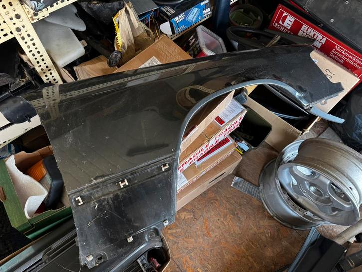 Mercedes E Klasse W124 vleugel / spatbord RV, Auto-onderdelen, Carrosserie, Spatbord, Mercedes-Benz, Oldtimer onderdelen, Voor