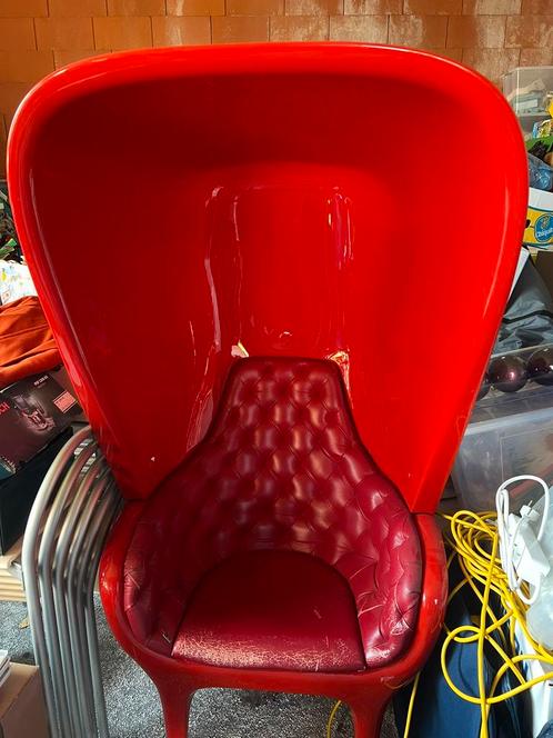 Jaile Hayon - showtime stoel - 2 stuks, Huis en Inrichting, Stoelen, Gebruikt, Twee, Kunststof, Rood, Ophalen