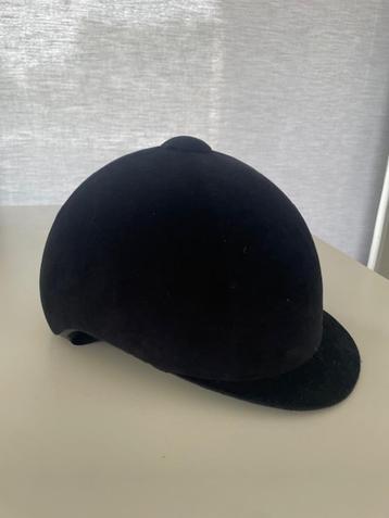 FOUGANZA Paardrijcap maat 56 beschikbaar voor biedingen