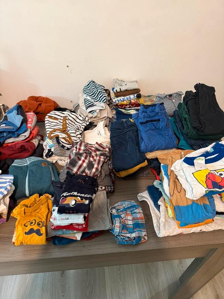 Jongenskleding maat 80 - pakket met 102 (!!) stuks, Kinderen en Baby's, Kinderkleding | Kinder-kledingpakketten, Gebruikt, Overige maten