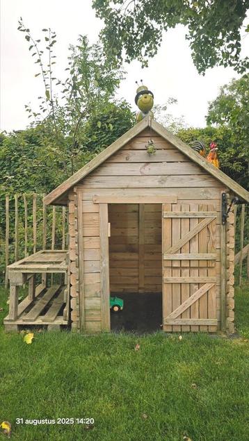 Speelhuisje in hout + speelkeuken B170 D135 H160 beschikbaar voor biedingen