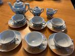 Poppenservice 6 tasjes met onderbordje, melk, suiker koffie, Ophalen of Verzenden