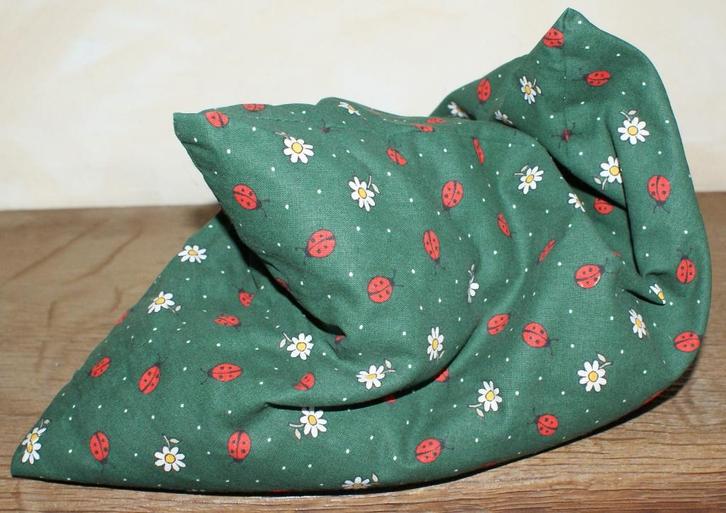 Coussin à microbilles pour relaxer la nuque ** COMME NEUF **, Huis en Inrichting, Woonaccessoires | Kussens, Zo goed als nieuw