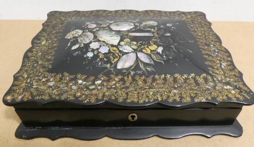 Japanse of Chinese lakdoos met 4 kleine doosjes [1015], Antiek en Kunst, Kunst | Niet-Westerse kunst, Ophalen of Verzenden