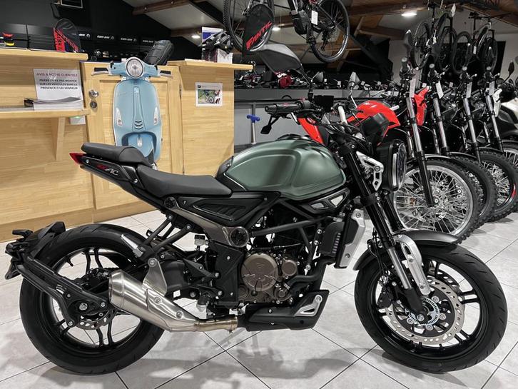 VOGE 300ac, Motos, Motos | Marques Autre, Entreprise, Naked bike, 12 à 35 kW, Enlèvement