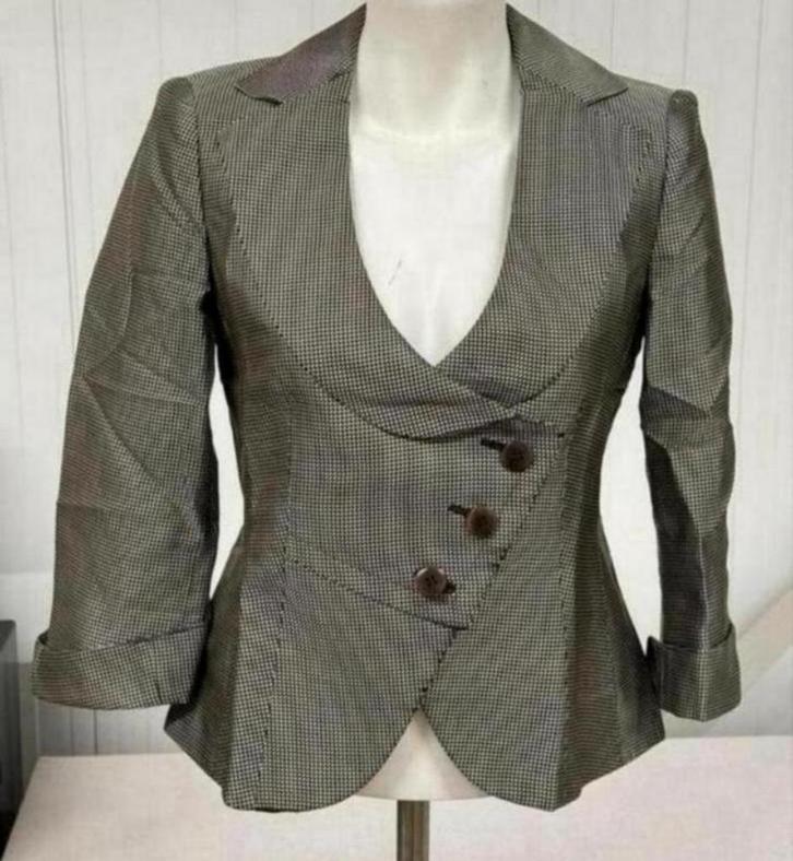 Armani Collezioni - Blazer Jasje Jacket dames vrouwen M-40, Kleding | Dames, Jasjes, Kostuums en Pakken, Zo goed als nieuw, Jasje