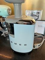 NIEUW - SMEG SLOWJUICER - SJF01PBEU, Ophalen of Verzenden, Zo goed als nieuw, Elektrisch, Sapcentrifuge