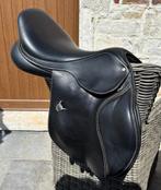 Selle d’obstacle Bates Elevation à vendre, super etat!, Animaux & Accessoires, Chevaux & Poneys | Selles, Enlèvement ou Envoi