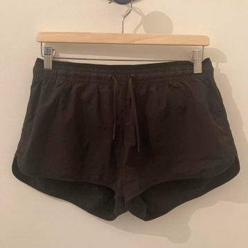 Short H&M beschikbaar voor biedingen