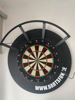 Dartsbord + surround + verlichting, Sport en Fitness, Darts, Ophalen of Verzenden, Zo goed als nieuw, Dartbord, Soft tip