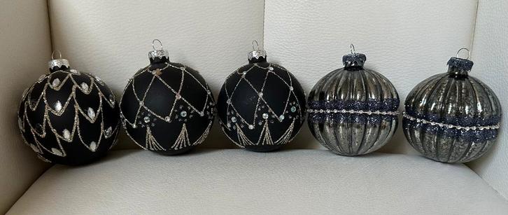 kerstballen in nieuwstaat, Diversen, Kerst, Ophalen