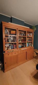 Grande armoire buffet vitrine salle à manger, Maison & Meubles, Armoires | Buffets, Enlèvement, Pin