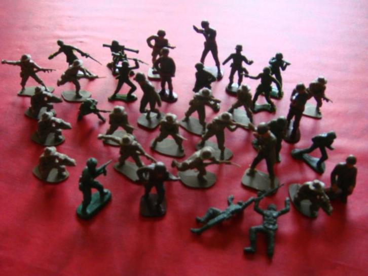 35 figurines diverses. Plastique . Militaires"Vintage"., Collections, Objets militaires | Seconde Guerre mondiale, Autres, Enlèvement ou Envoi