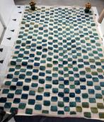 Nieuw tapijt te koop, Enlèvement