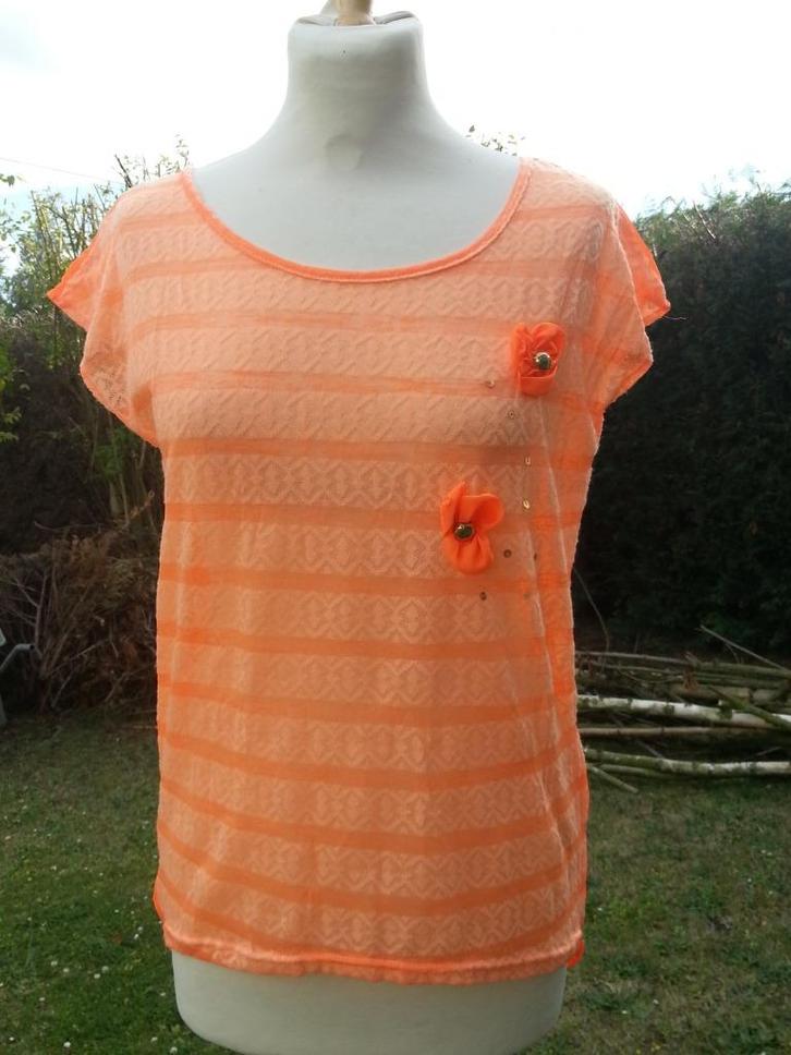 fijn t-shirt fel fluo oranje + lovertjes Nieuw S-M, Kleding | Dames, T-shirts, Nieuw, Maat 38/40 (M), Oranje, Korte mouw, Ophalen of Verzenden