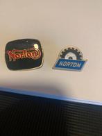 Lot van 2 retro Pins van Norton, Ophalen of Verzenden, Zo goed als nieuw