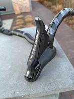 SHIMANO ULTEGRA ST-R8070 SHIFTER SET L+R--As NEW + Charger, Vélo de course, Utilisé, Shimano, Guidon