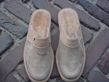 Gratis verzenden nieuwe goudkleurige Rott pantoffels mt 36 beschikbaar voor biedingen