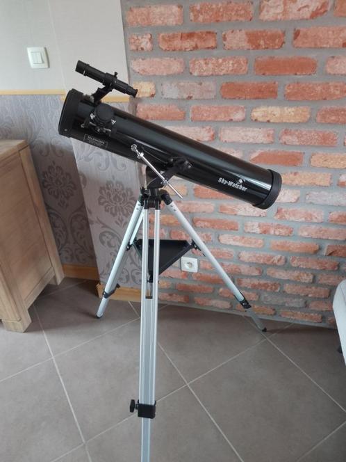 SKY-WATCHER Astrolux Télescope 76/700 ( état neuf ), TV, Hi-fi & Vidéo, Matériel d'optique | Télescopes, Comme neuf, Télescope réflecteur (miroirs)