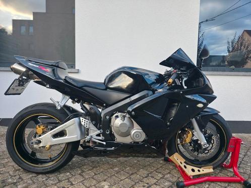Honda CBR 600RR - 27.000Km - 🔥Akrapovic Editie🔥 - Gekeurd!, Motoren, Motoren | Honda, Particulier, meer dan 35 kW, 4 cilinders
