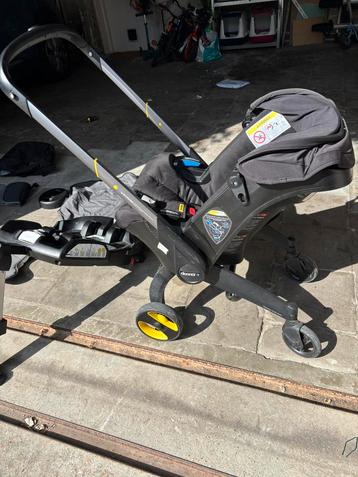Poussette doona avec isofix et accessoires, Enlèvement, Comme neuf