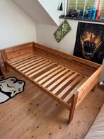 Massief klassiek grenen houten bed met uitvalbeveiliging., Kinderen en Baby's, Kinderkamer | Bedden, Ophalen, 85 tot 100 cm, Gebruikt