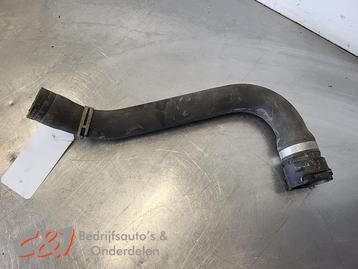 Radiateurslang van een Mercedes Vito beschikbaar voor biedingen