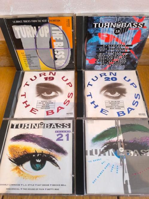 Turn up the Bass 10,18,19,20,21,24 + Megamix, Cd's en Dvd's, Cd's | Dance en House, Gebruikt, Ophalen of Verzenden