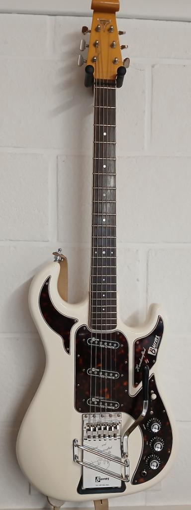 Guitare Signature BURNS 40th Anniversary, Muziek en Instrumenten, Snaarinstrumenten | Gitaren | Elektrisch, Zo goed als nieuw