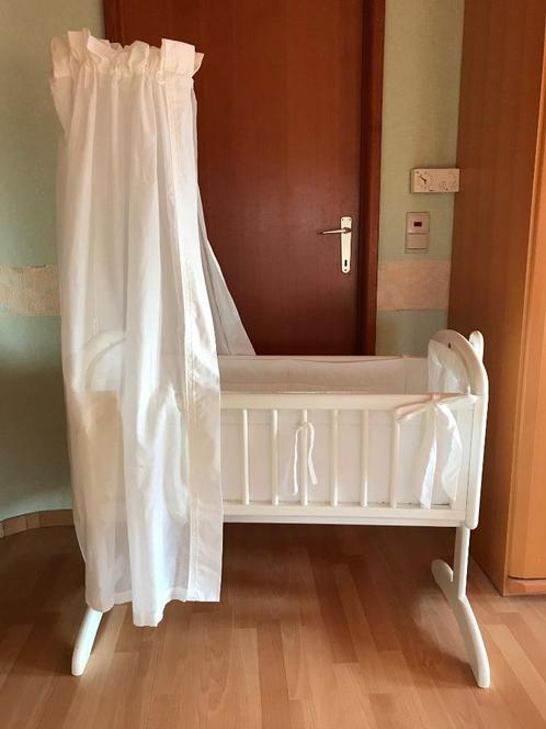 Babywieg TROLL, Kinderen en Baby's, Babywiegjes en Ledikanten, Zo goed als nieuw, Wieg, Ophalen