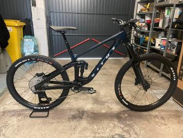 VTT carbone enduro, NEUF ! Mullet Vitus Sommet taille « L »