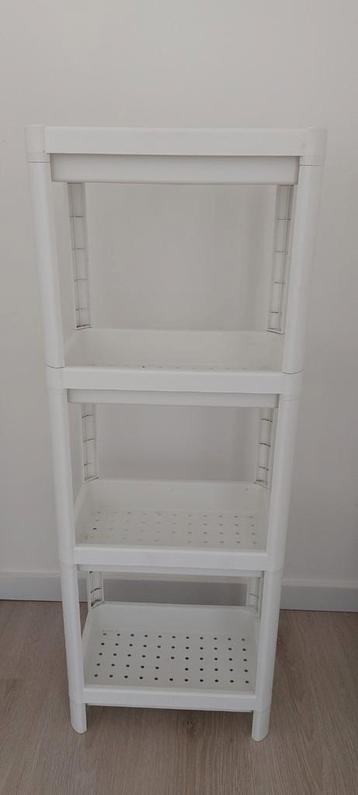 Badkamer- of keukenplank beschikbaar voor biedingen