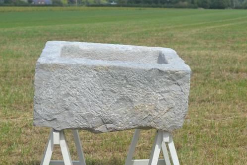 eeuwenoude hardstenen bak (gres d'arras), Tuin en Terras, Tuinvazen, Gebruikt, Ophalen