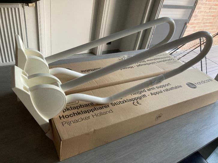 NIEUWE witte handgrepen/beugels 80cm. Perfecte staat, Diversen, Verpleegmiddelen, Nieuw, Ophalen of Verzenden