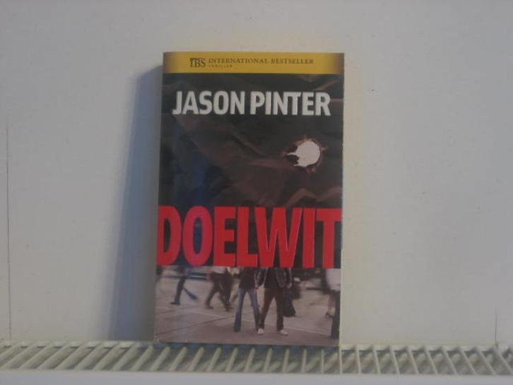 Roman " Doelwit " Jason Pinter, Boeken, Romans, Zo goed als nieuw, Ophalen of Verzenden
