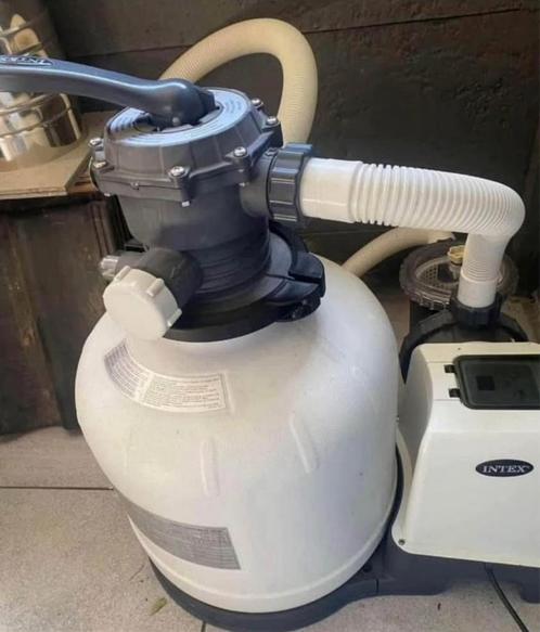 Filterpomp intex + stofzuiger intex + skimmer + toebehoren, Tuin en Terras, Zwembad-toebehoren, Zo goed als nieuw, Zwembadpomp