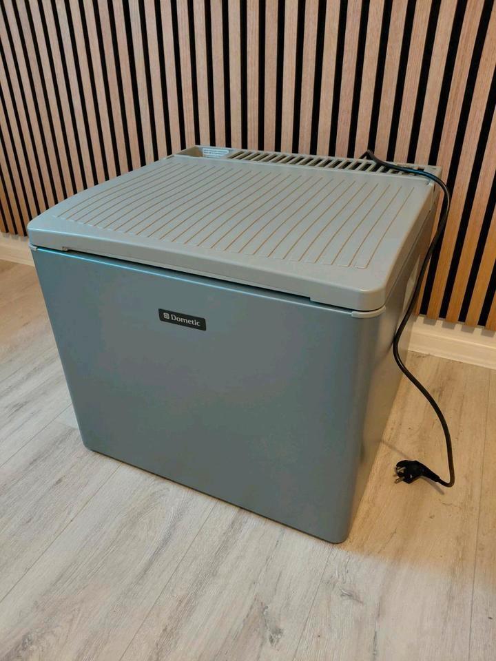 Domestic RC1200 EGP Camper koelkast, Caravans en Kamperen, Koelboxen, Ophalen