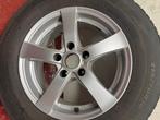 Winterbanden op velg Kia Sportage en Hyundai Tucson, 215 mm, 16 inch, Gebruikt, Terreinwagen