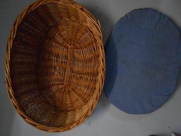 Panier en osier / rotin et coussin pour chien chat, 45X60 cm beschikbaar voor biedingen