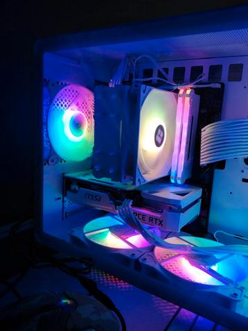 TOURE GAMING ÉDITION WHITE NEUF  beschikbaar voor biedingen