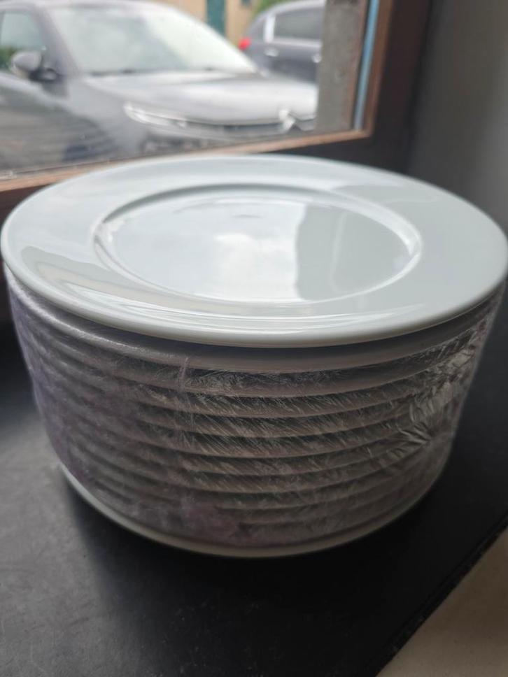 Set van 12 Högermann porseleinen borden — Hotelporzellan, Huis en Inrichting, Keuken | Bestek, Zo goed als nieuw, Ophalen