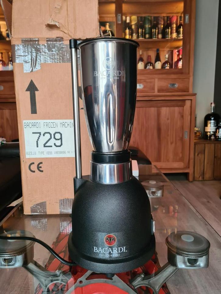 Bacardi blender/mixer, Elektronische apparatuur, Blenders, Zo goed als nieuw, Blender, Ophalen of Verzenden