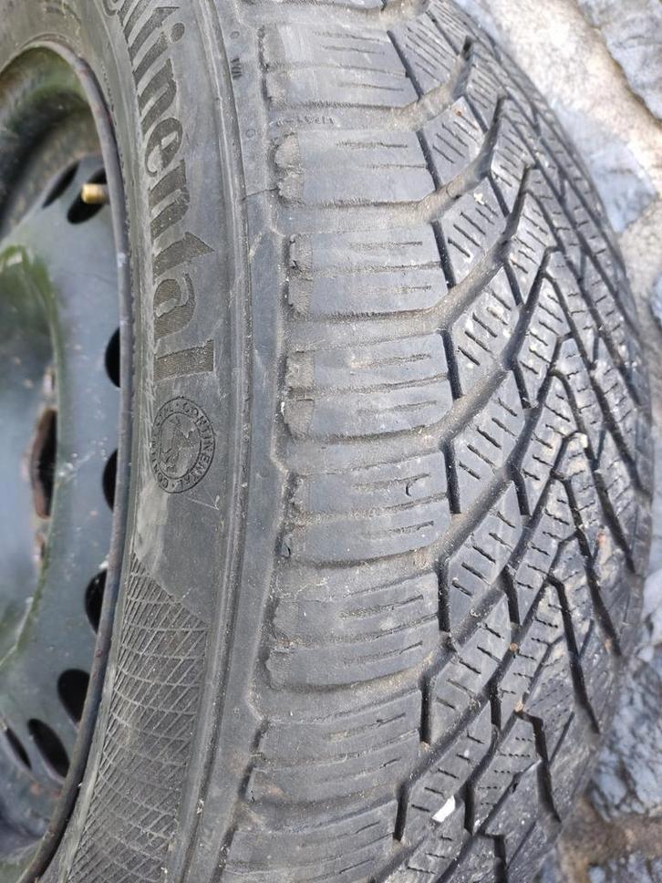 AV 4 pneus neuf montés sur 4 jantes, Auto diversen, Autosport-onderdelen, Zo goed als nieuw, Ophalen