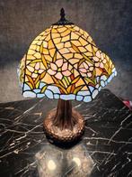 Tiffany lamp uitzonderlijk kleuren en een bronze boom voet, Ophalen, Nieuw