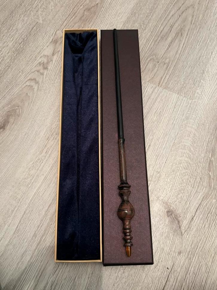 Toverstokken harry potter lees beschrijving, Verzamelen, Harry Potter, Zo goed als nieuw, Replica, Ophalen of Verzenden
