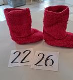 Pantoffels woody fushia 22-26, Kinderen en Baby's, Ophalen of Verzenden, Zo goed als nieuw