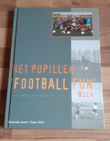 Studieboeken sport / voetbal beschikbaar voor biedingen