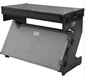 UDG Ultimate Flight Case Portable Z-Style DJ tafel beschikbaar voor biedingen