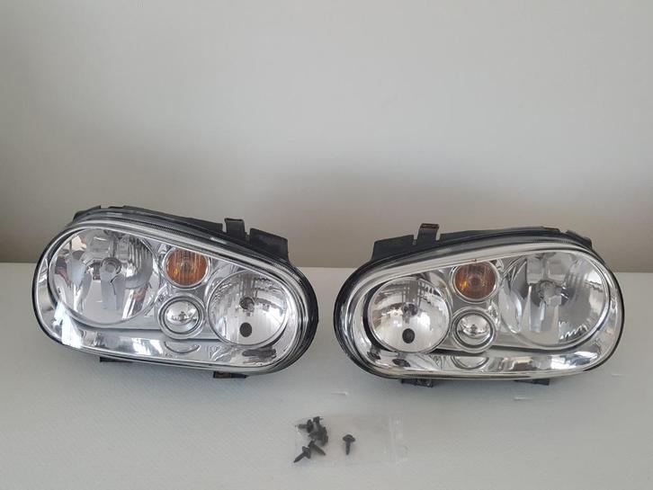 Phare gauche & droit Volkswagen Golf 4 origine, Autos : Pièces & Accessoires, Éclairage, Volkswagen, Enlèvement ou Envoi